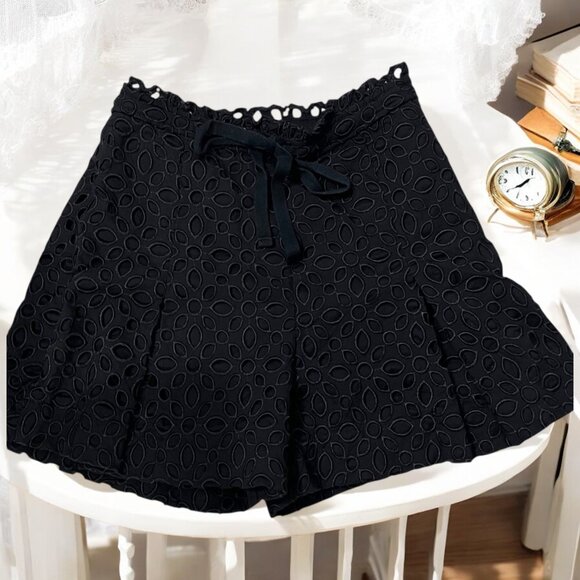J. Crew Black Eyelet Lace Drawstring Waist Belair Cottage Dress‎ Shorts Size 00 - Picture 1 of 11